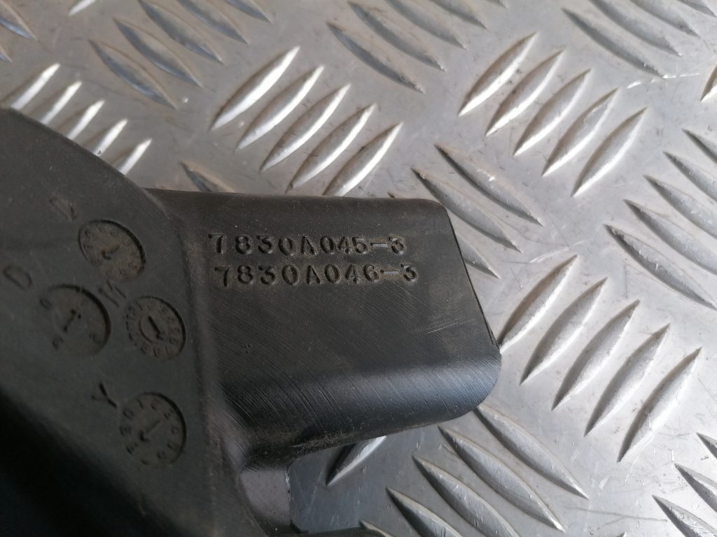 Salona gaisa vads priekš CITROEN C-CROSSER 2009