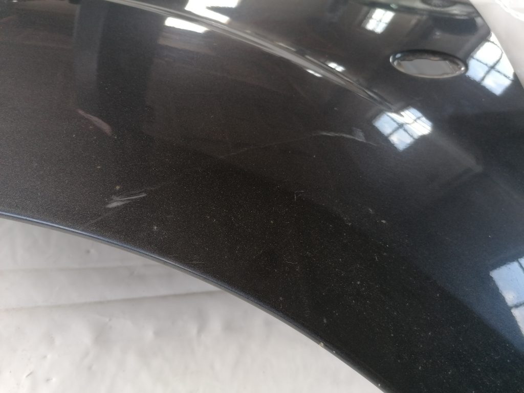 Priekšējais kreisais spārns priekš CITROEN C-CROSSER 2009 4 Priekšējais kreisais spārns priekš CITROEN C-CROSSER 2009