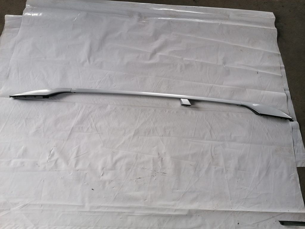 Jumta reliņi priekš CITROEN C-CROSSER 2009 1 Jumta reliņi priekš CITROEN C-CROSSER 2009