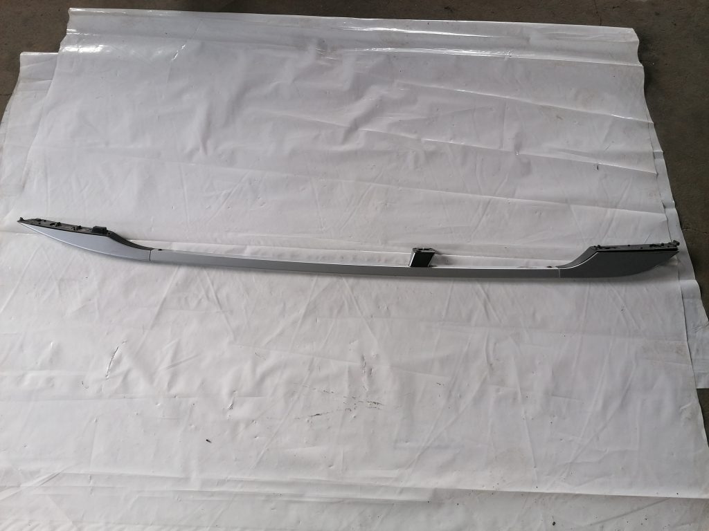 Jumta reliņi priekš CITROEN C-CROSSER 2009 2 Jumta reliņi priekš CITROEN C-CROSSER 2009