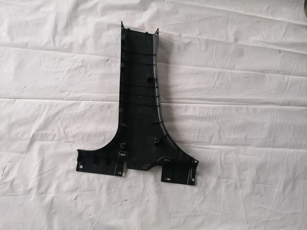 Vidējas salona statnes apdare priekš CITROEN C-CROSSER 2009