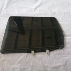 Aizmugurējo labo durvju stikls priekš CITROEN C-CROSSER 2009