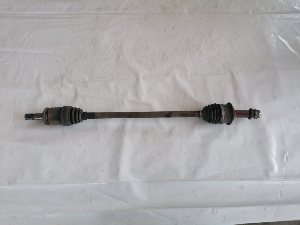 Pusass aizmugurē priekš CITROEN C-CROSSER 2009 1 Pusass aizmugurē priekš CITROEN C-CROSSER 2009