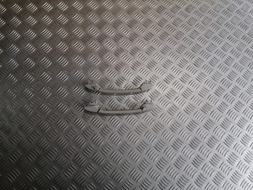 Salona rokturis griestos priekš BMW 320D E46 2004 TOURING 1 Salona rokturis griestos priekš BMW 320D E46 2004 TOURING