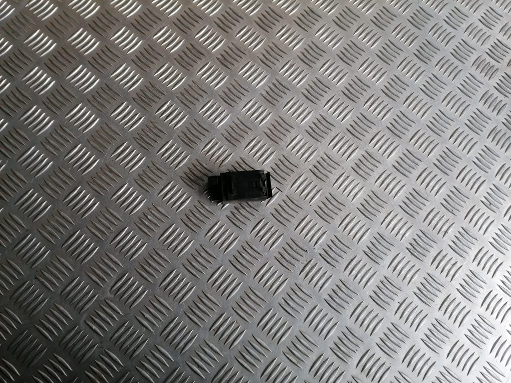 Temperatūras devejs priekš BMW 320D E46 2004 TOURING