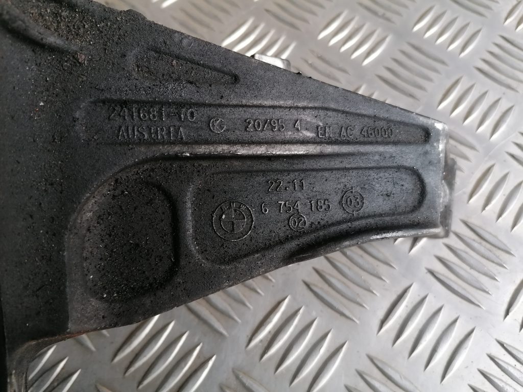 Dzinēja kronšteins priekš BMW 320D E46 2004 TOURING 3 Dzinēja kronšteins priekš BMW 320D E46 2004 TOURING