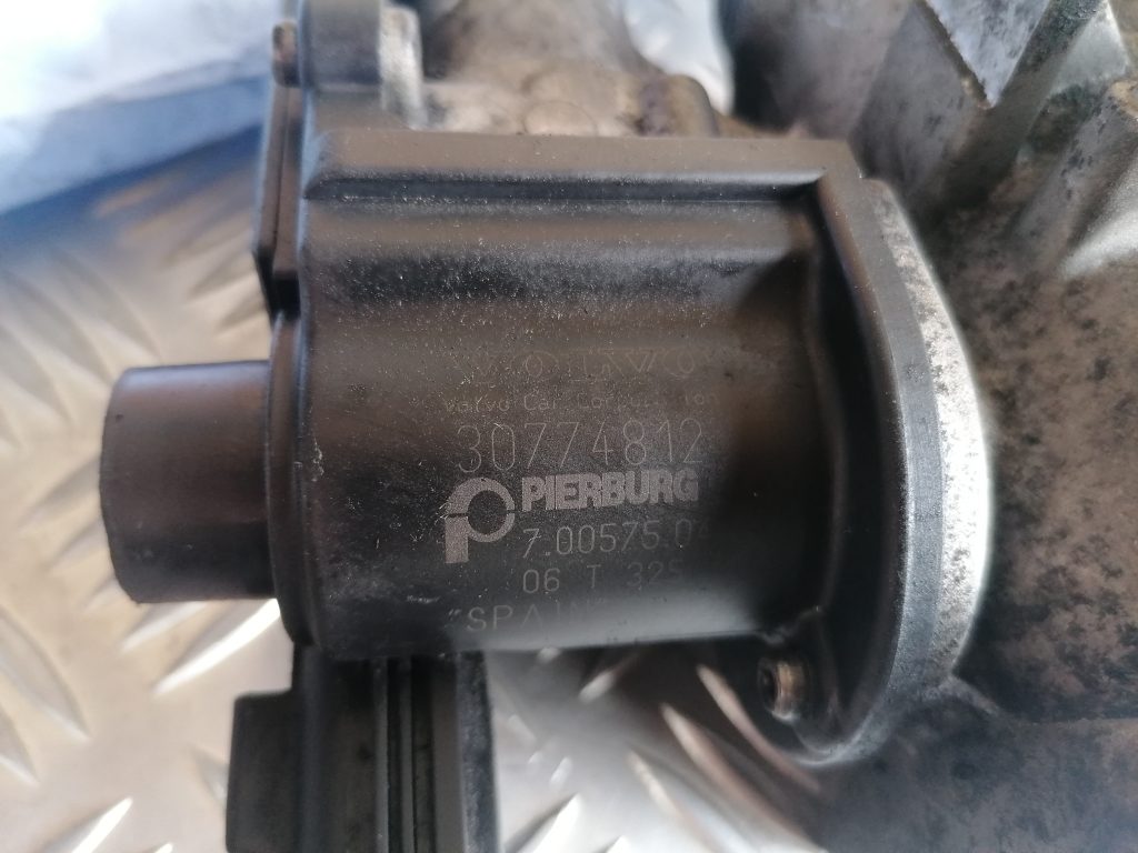 EGR vārsts priekš VOLVO XC70 2007 4 EGR vārsts priekš VOLVO XC70 2007