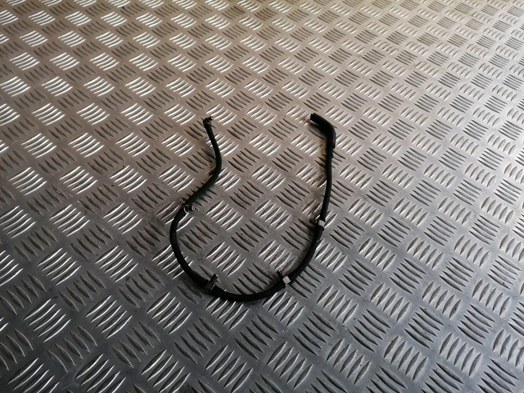 Degvielas atgriešanas caurule priekš VOLVO XC70 2007 1 Degvielas atgriešanas caurule priekš VOLVO XC70 2007