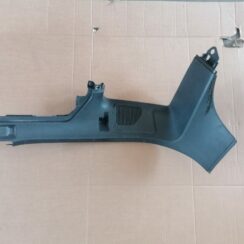 Bagažnieka nodalījuma statnes apdare priekš VOLVO XC70 2007