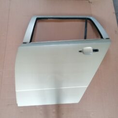 Aizmugurējās kreisās durvis priekš OPEL ASTRA H 2005