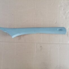 Priekšējas salona statnes apdare priekš OPEL ASTRA H 2005