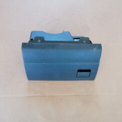 Mantu glabāšanas nodalījums pasažiera pusē priekš OPEL ZAFIRA 2004