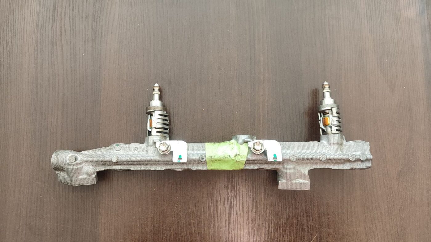 Degvielas sadales caurule priekš LEXUS IS250 2007 1 Degvielas sadales caurule priekš LEXUS IS250 2007