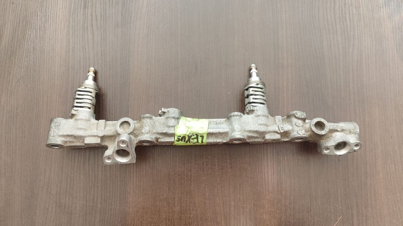 Degvielas sadales caurule priekš LEXUS IS250 2007 5 Degvielas sadales caurule priekš LEXUS IS250 2007