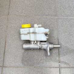 Bremžu pastiprinātāja galvenais cilindrs priekš VW POLO 2011