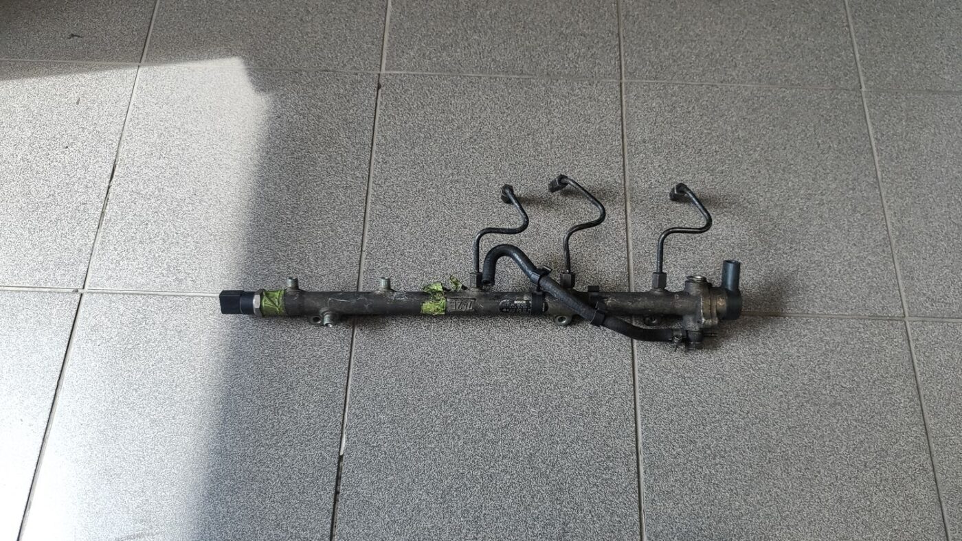 Degvielas sadales caurule priekš JEEP GRAND CHEROKEE 2004