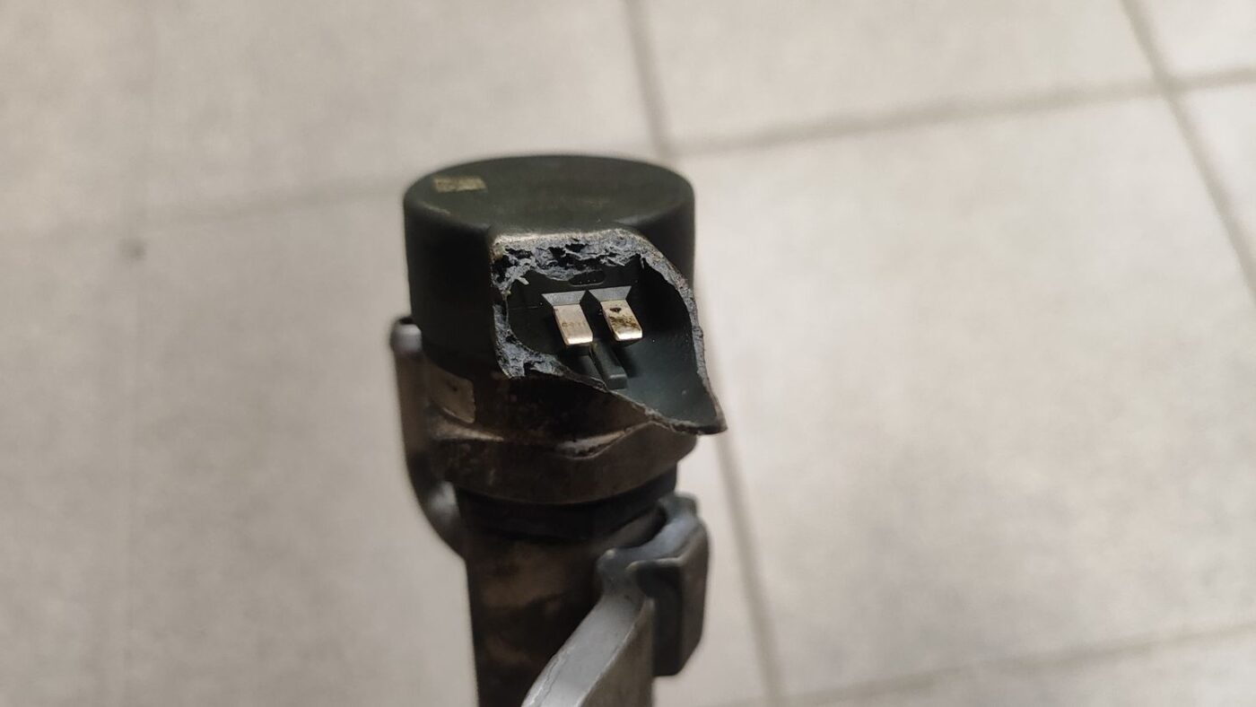 Degvielas sadales caurule priekš MERCEDES BENZ ML320 2005 BLACK