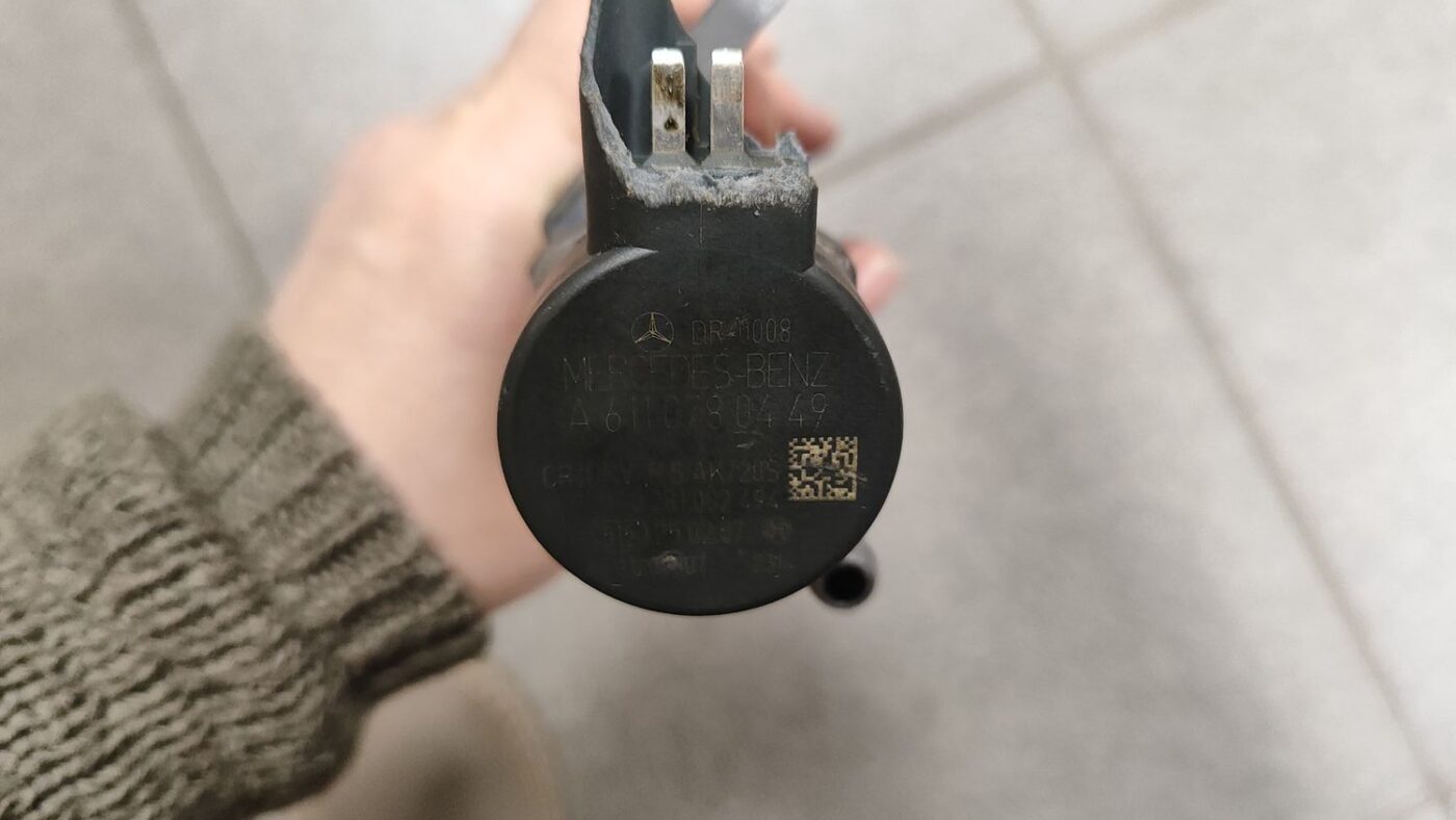 Degvielas sadales caurule priekš MERCEDES BENZ ML320 2005 BLACK