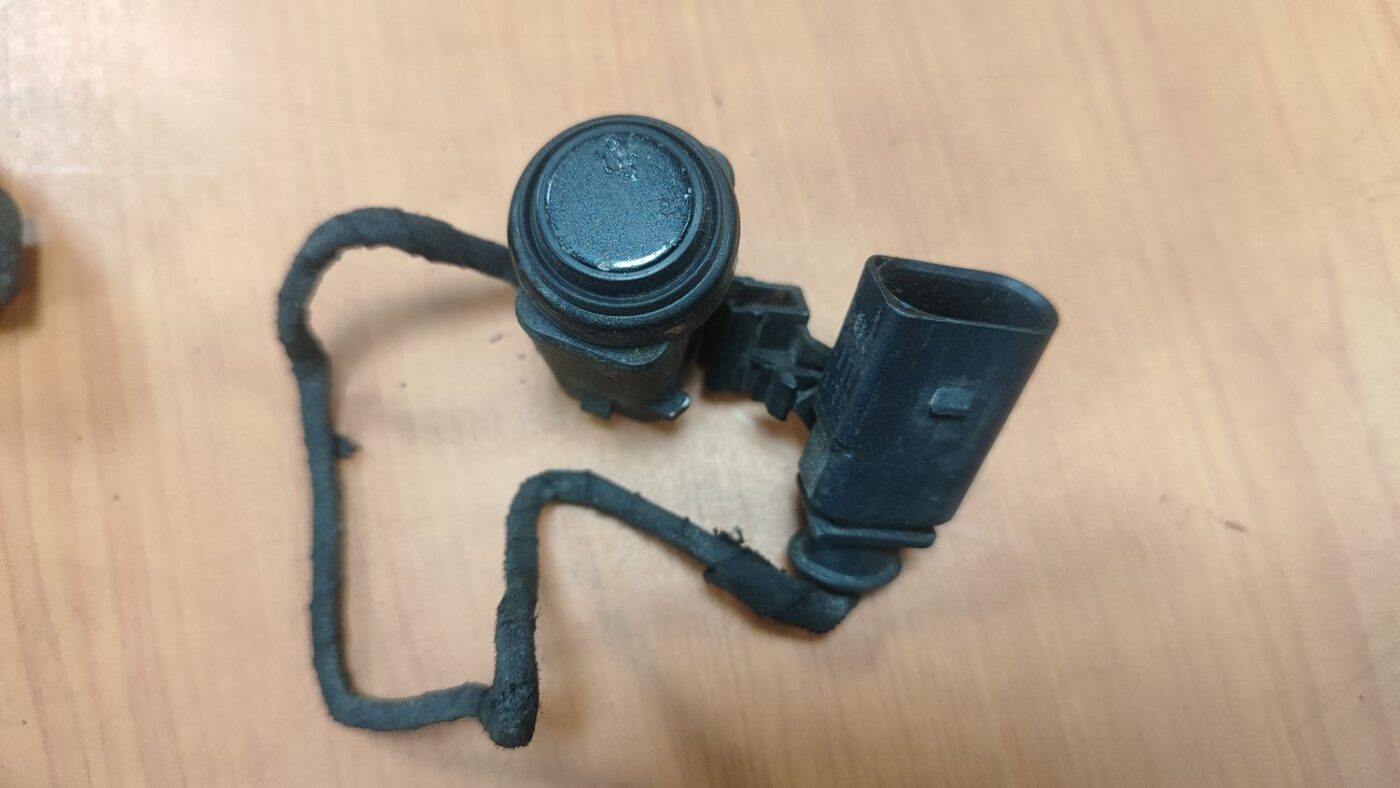 Parkošanās devējs priekš VW PHAETON 2005 4 Parkošanās devējs priekš VW PHAETON 2005