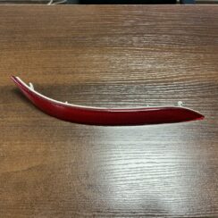 Aizmugurējais atstarotājs priekš BMW 520D E60 2006 ENG.