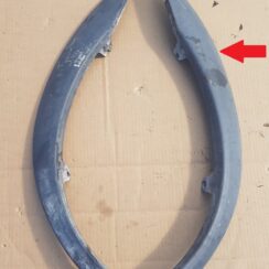 Aizmugurēja spārna uzlika (moldings) priekš VOLVO XC70 2004