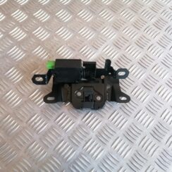 Bagāžnieka vāka slēdzene priekš VOLVO C30 2008 SILVER