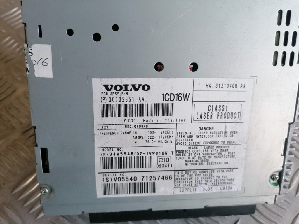 CD/DVD/Navigācijas bloks priekš VOLVO C30 2008 SILVER