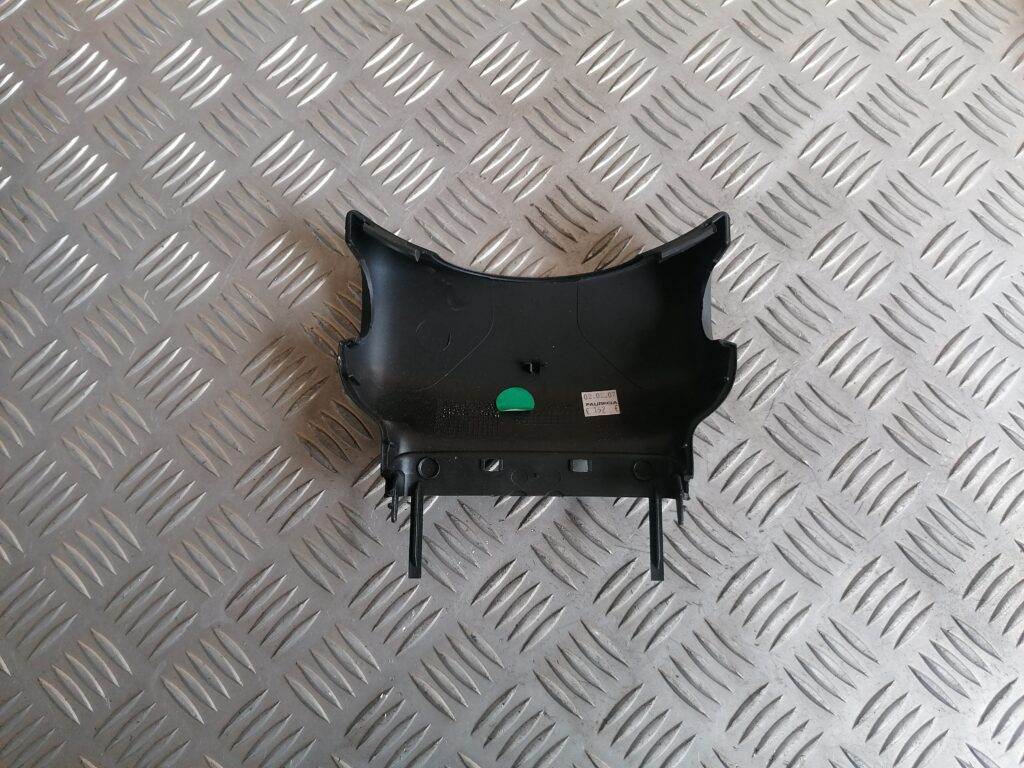 Stūres statnes putekļu aizsargs (salonā) priekš VOLVO C30 2008 SILVER