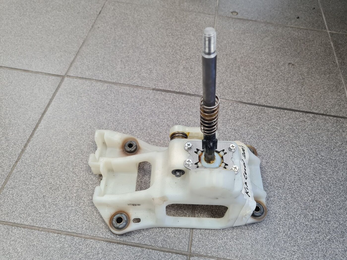 Ātrumu pārslēgšanas slēdzis priekš KIA CEED 2007 2 Ātrumu pārslēgšanas slēdzis priekš KIA CEED 2007