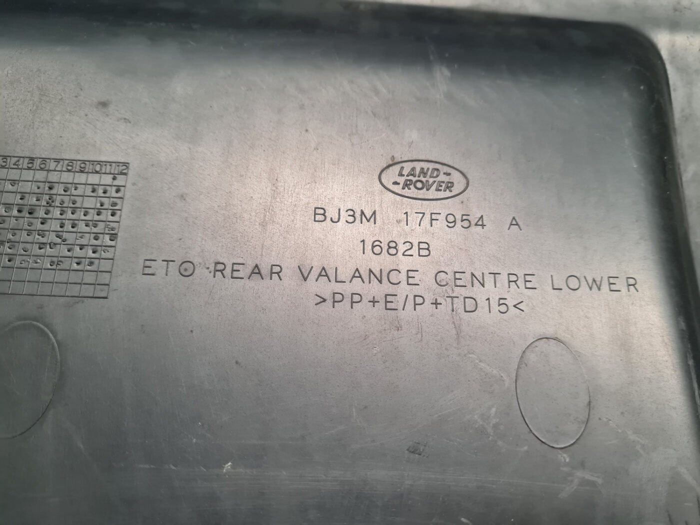 Aizmugurēja bufera uzlika priekš LAND ROVER EVOQUE 2012-2019