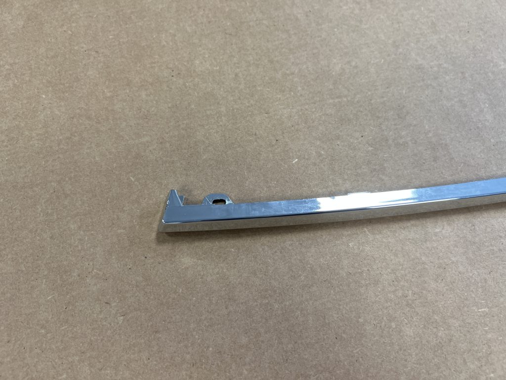 Priekšēja bufera uzlika priekš AUDI A6 1998 3 Priekšēja bufera uzlika priekš AUDI A6 1998