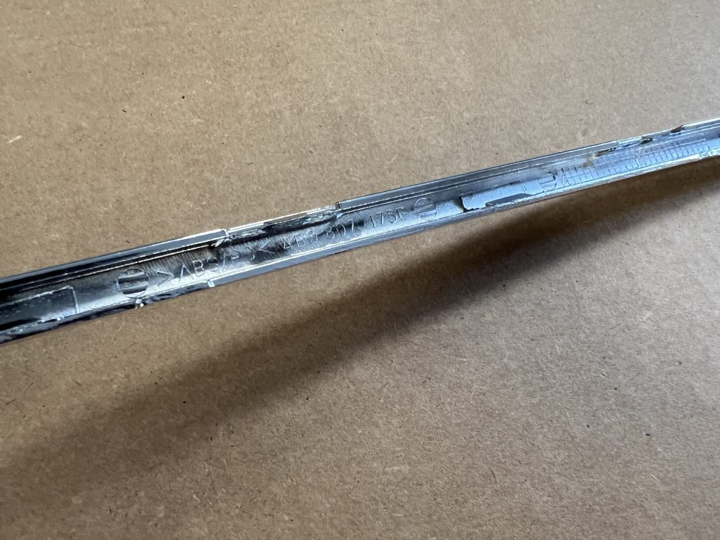 Priekšēja bufera uzlika priekš AUDI A6 1998 5 Priekšēja bufera uzlika priekš AUDI A6 1998