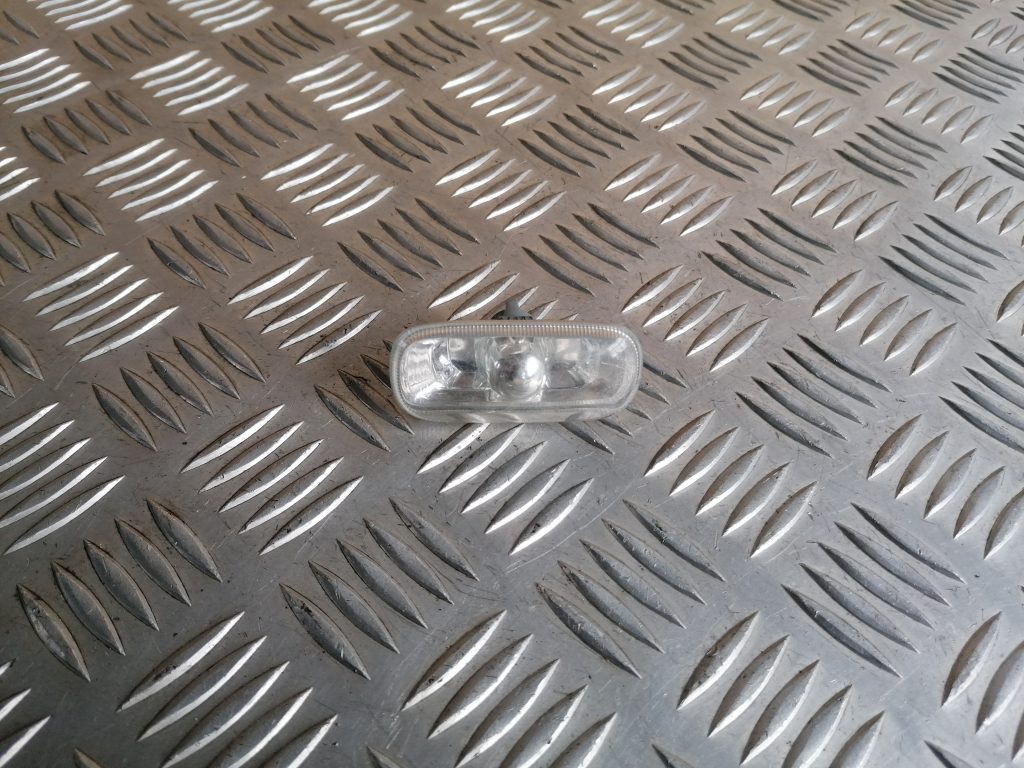 Pagrieziena signala lukturis priekš AUDI A6 AVANT 2006 1 Pagrieziena signala lukturis priekš AUDI A6 AVANT 2006