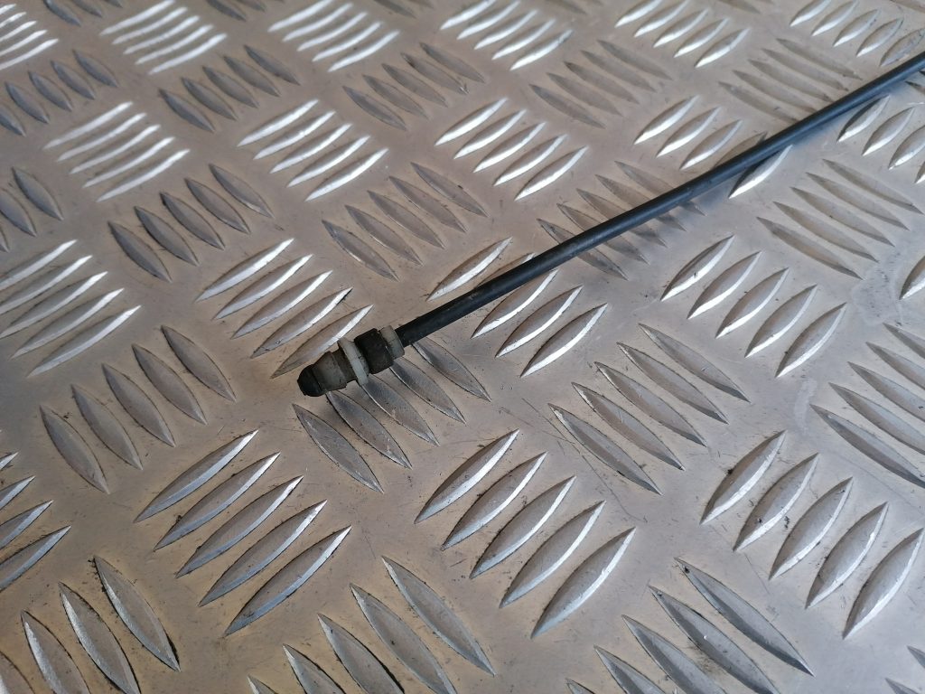 Pārsega slēdzenes trose priekš CITROEN C-CROSSER 2009