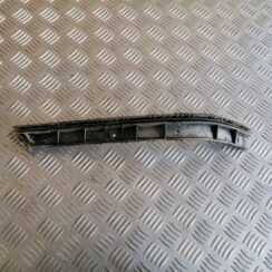 Aizmugurējā spārna un bufera stiprinājums priekš OPEL ZAFIRA 2004