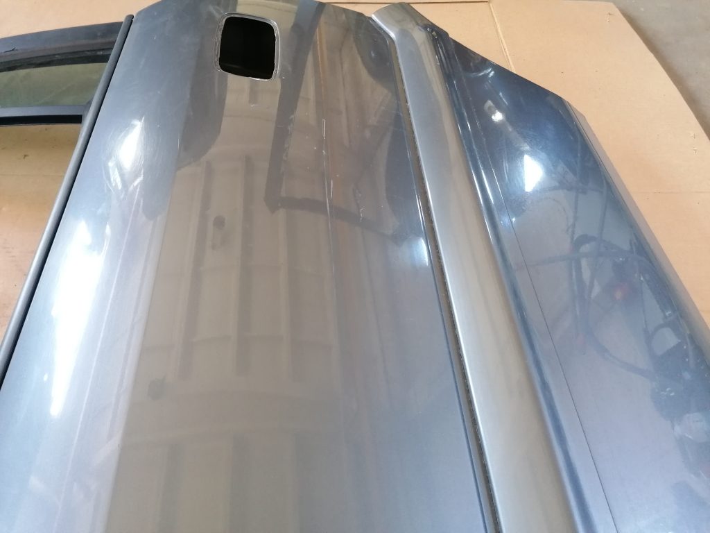 Aizmugurējās kreisās durvis priekš OPEL ZAFIRA 2004 3 Aizmugurējās kreisās durvis priekš OPEL ZAFIRA 2004