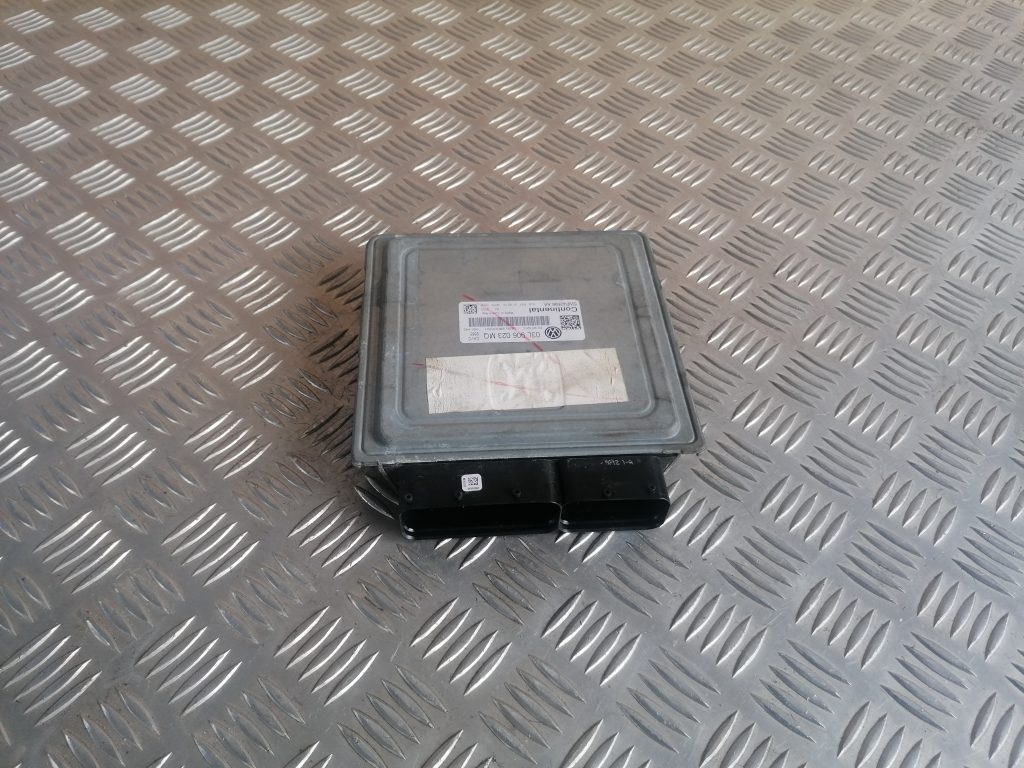 Dzinēja vadības bloks priekš VW GOLF VARIANT 2012