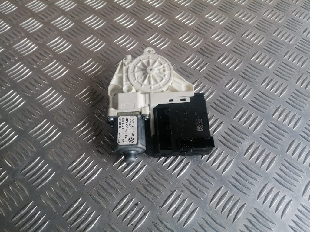 Elektrisko stiklu motors priekš VW GOLF VARIANT 2012