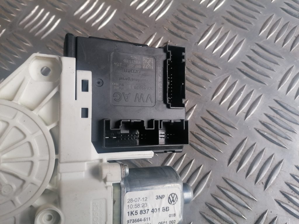 Elektrisko stiklu motors priekš VW GOLF VARIANT 2012