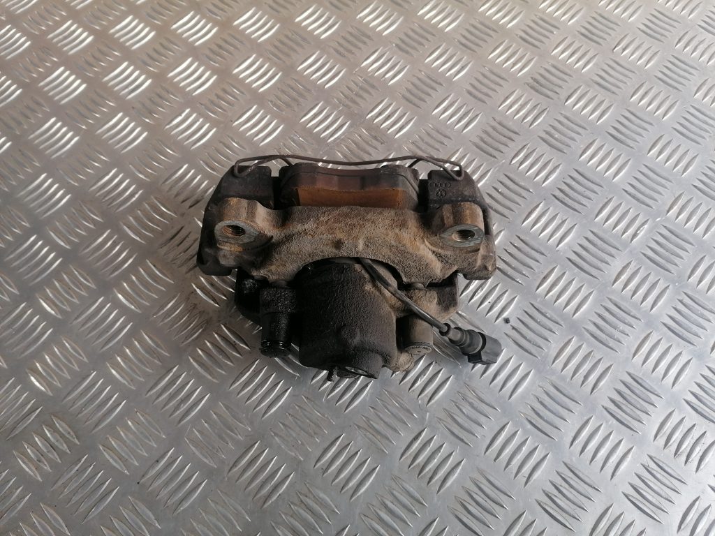 Priekšējais kreisais suports priekš VW GOLF VARIANT 2012 3 Priekšējais kreisais suports priekš VW GOLF VARIANT 2012