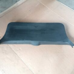 Bagāžnieka vāka liela apdare priekš VW GOLF VARIANT 2012