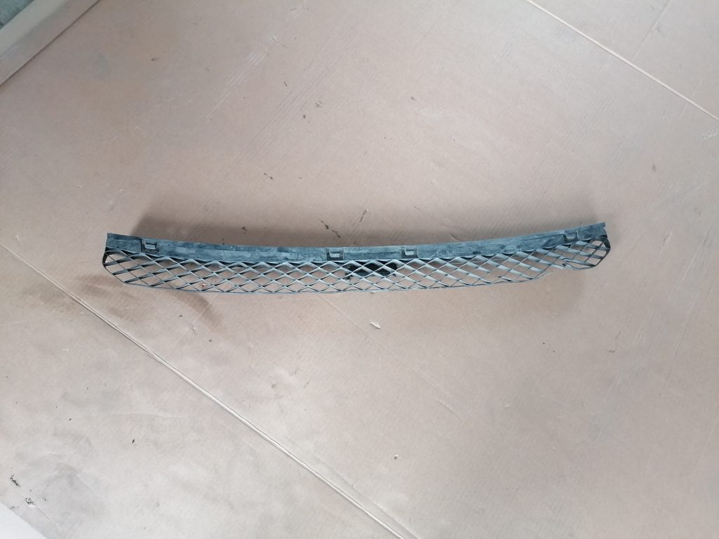 Bufera reste priekš VW GOLF VARIANT 2012