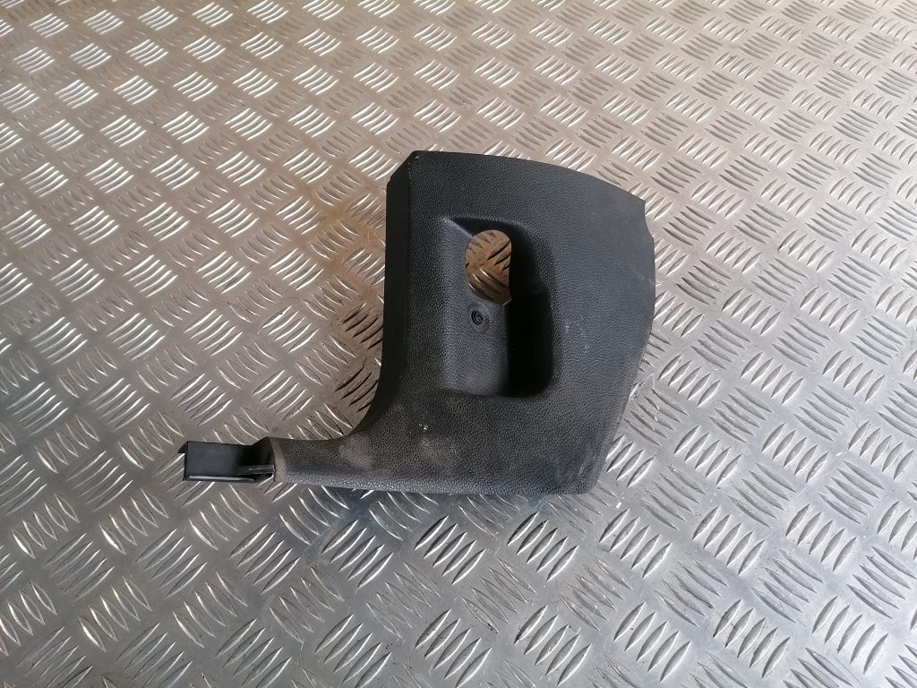 Sliekšņa priekšēja kreisa uzlika (salonā) priekš VW GOLF VARIANT 2012 1 Sliekšņa priekšēja kreisa uzlika (salonā) priekš VW GOLF VARIANT 2012