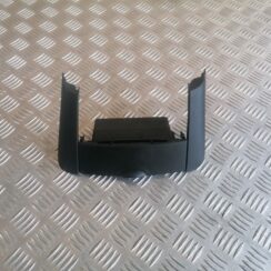 Mantu glabāšanas nodalījums centrā priekš KIA CEED 2007