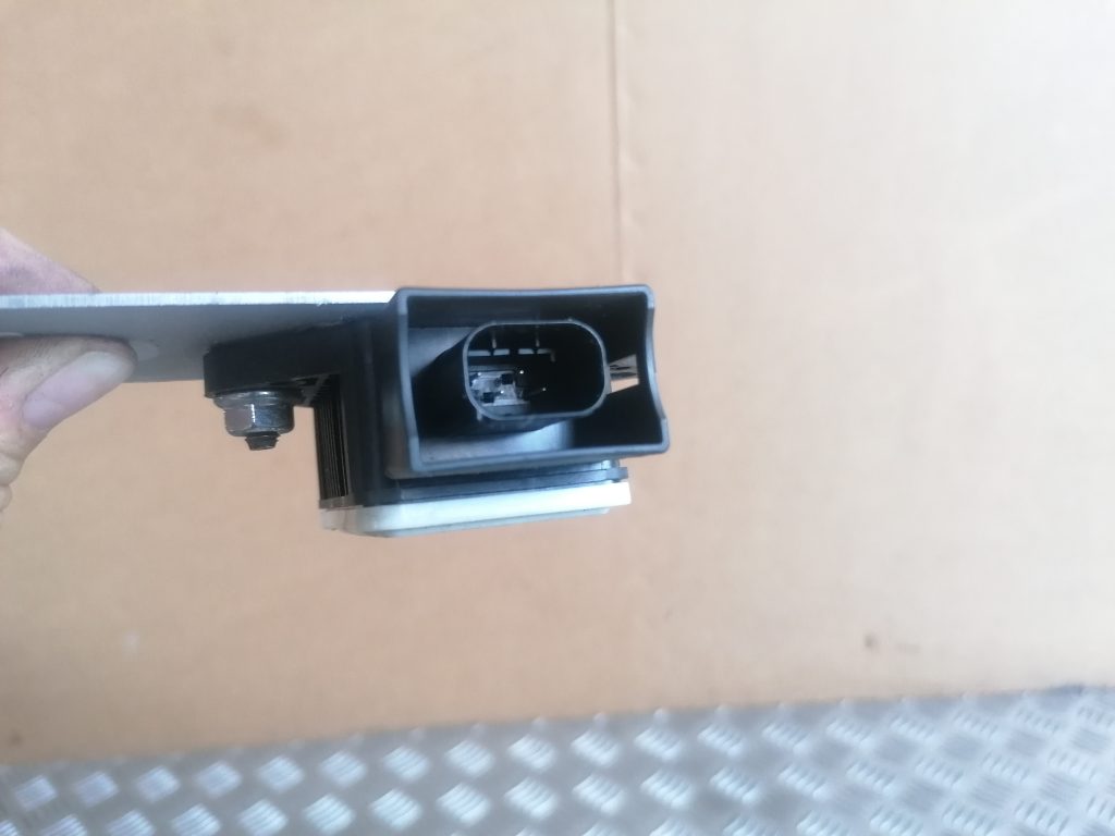 ESP ātruma devējs priekš KIA CEED 2007 2 ESP ātruma devējs priekš KIA CEED 2007