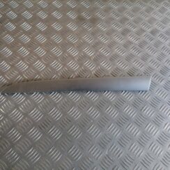 Mērinstrumentu paneļa dekoratīvā uzlika priekš SUBARU LEGACY 2009