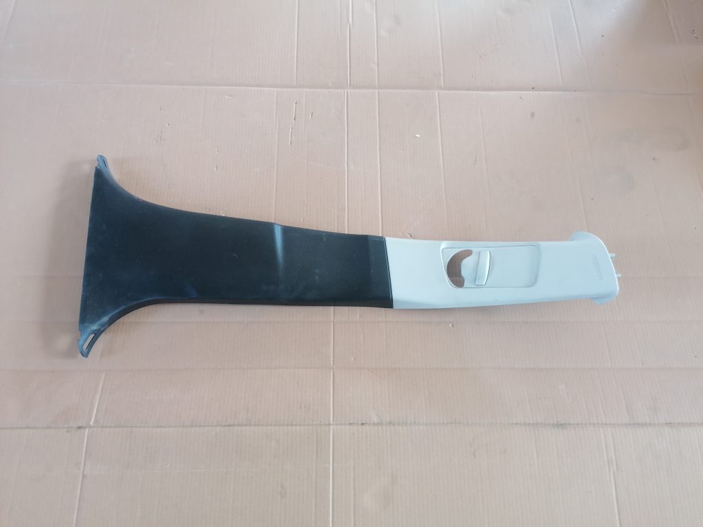 Vidējas salona statnes apdare priekš SUBARU LEGACY 2009 1 Vidējas salona statnes apdare priekš SUBARU LEGACY 2009