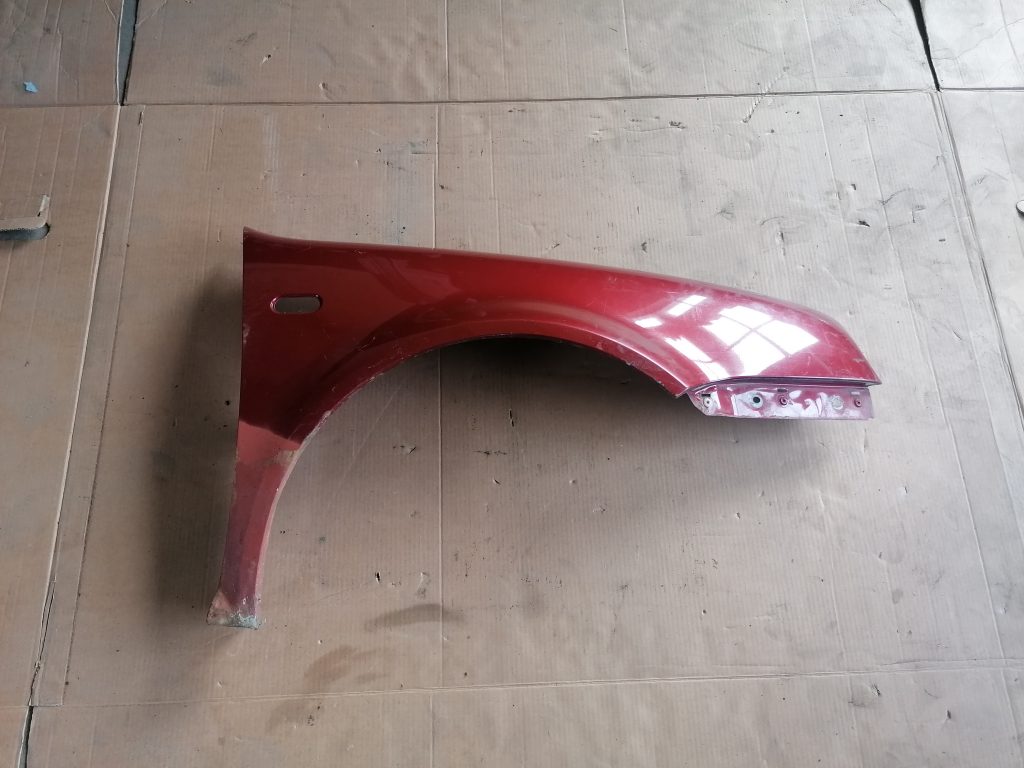 Priekšējais labais spārns priekš VW GOLF IV 1999 1 Priekšējais labais spārns priekš VW GOLF IV 1999