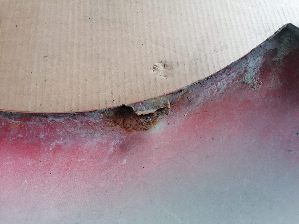 Priekšējais labais spārns priekš VW GOLF IV 1999 2 Priekšējais labais spārns priekš VW GOLF IV 1999