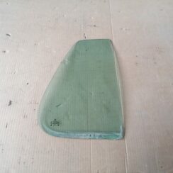 Labo durvju stūra stikls priekš VW GOLF IV 1999